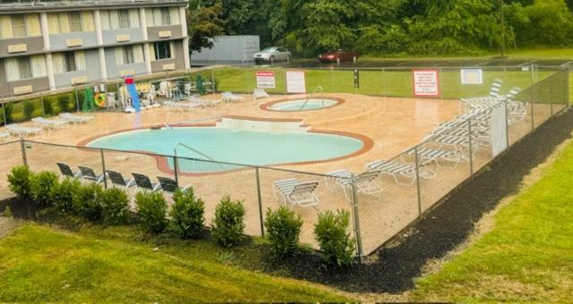 Town Inn بوردينتاون المظهر الخارجي الصورة